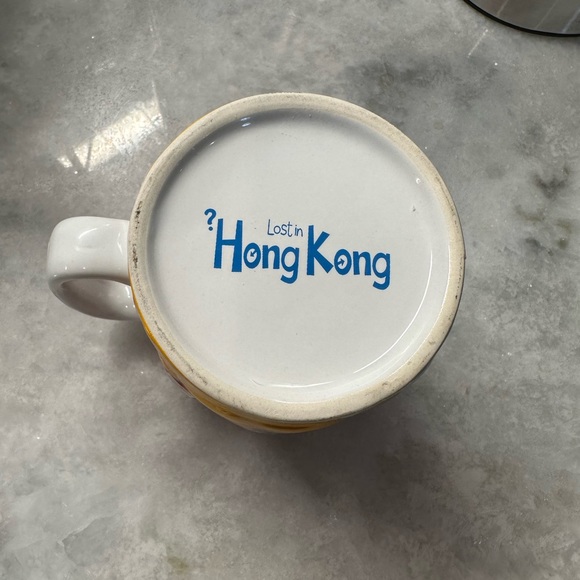 Lost in Hong Kong Mug - Picture 7 of 7